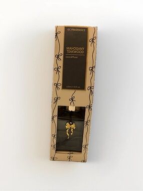 Mahogany Teakwood Reed Diffuser - Brown
